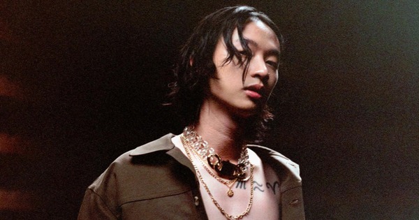 The Evolution of Keshi: A Journey Through His Discography 3 - Kanye West Shop 01HWPYYC6MRMKER2PCJVSKQ7TP - Kanye West Shop