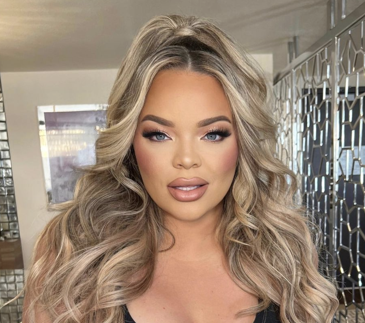 Trisha Paytas and the Power of Social Media How She Built Her Empire 3 - Kanye West Shop Screenshot 2023 11 22 at 10.53.34 e1700650576425 - Kanye West Shop