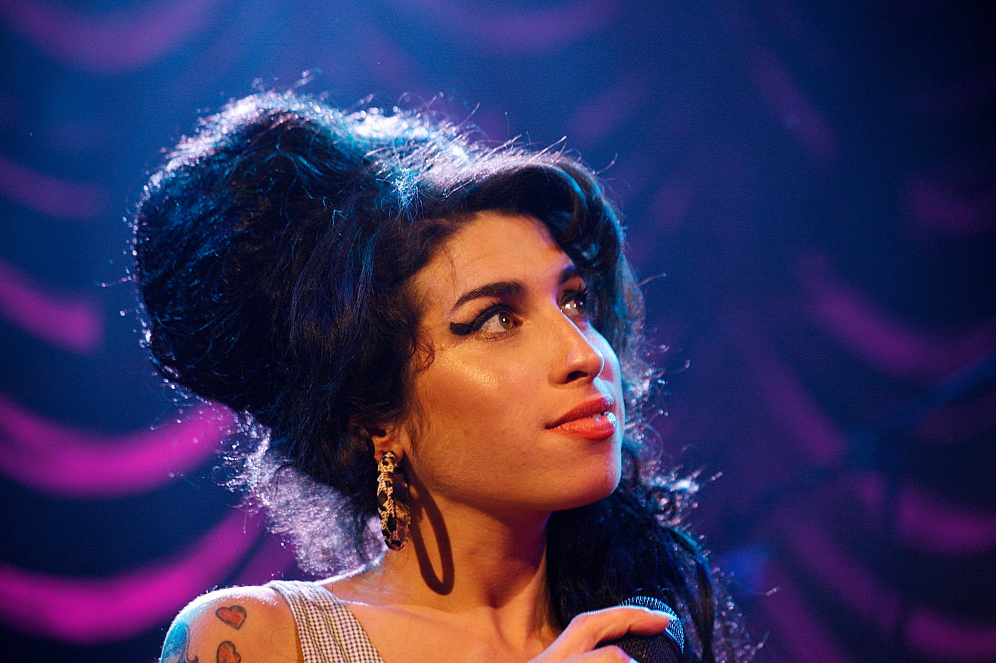 Amy Winehouse The Soulful Genius Who Redefined Modern Music 6 - Kanye West Shop - Kanye West Shop