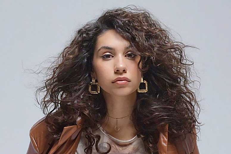 10 Reasons Why Alessia Cara Is a Role Model for Young Artists 8 - Kanye West Shop inductees bioalessia cara - Kanye West Shop