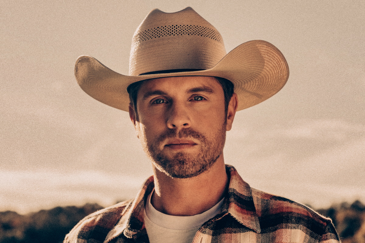 Dustin Lynchs Musical Evolution From Country Freshman to Hitmaker 9 - Kanye West Shop Dustin Lynch Photo by The Dwyers - Kanye West Shop