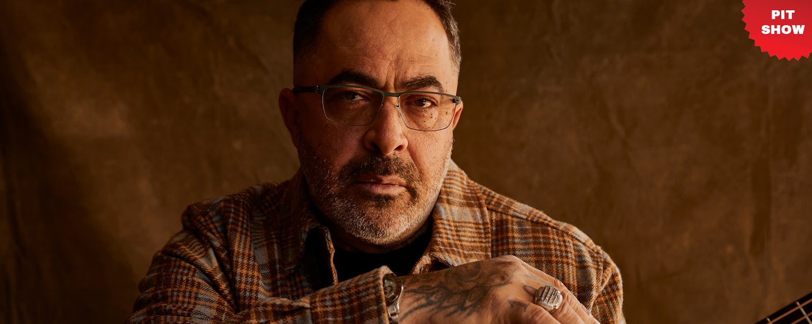 Discover the Best Aaron Lewis Merch for True Fans! 5 - Kanye West Shop 1800x720 168 - Kanye West Shop
